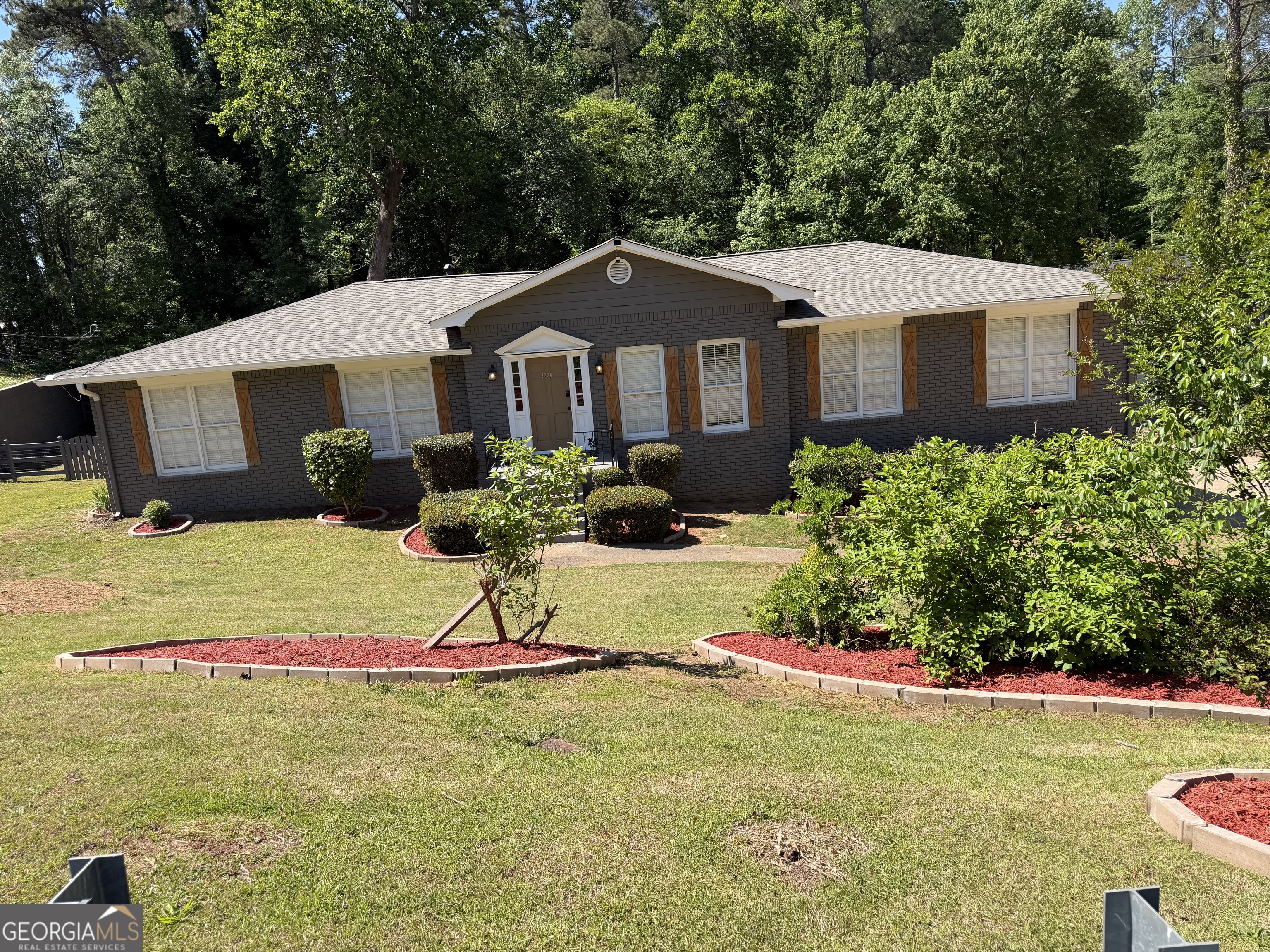 3336 Camelot Drive