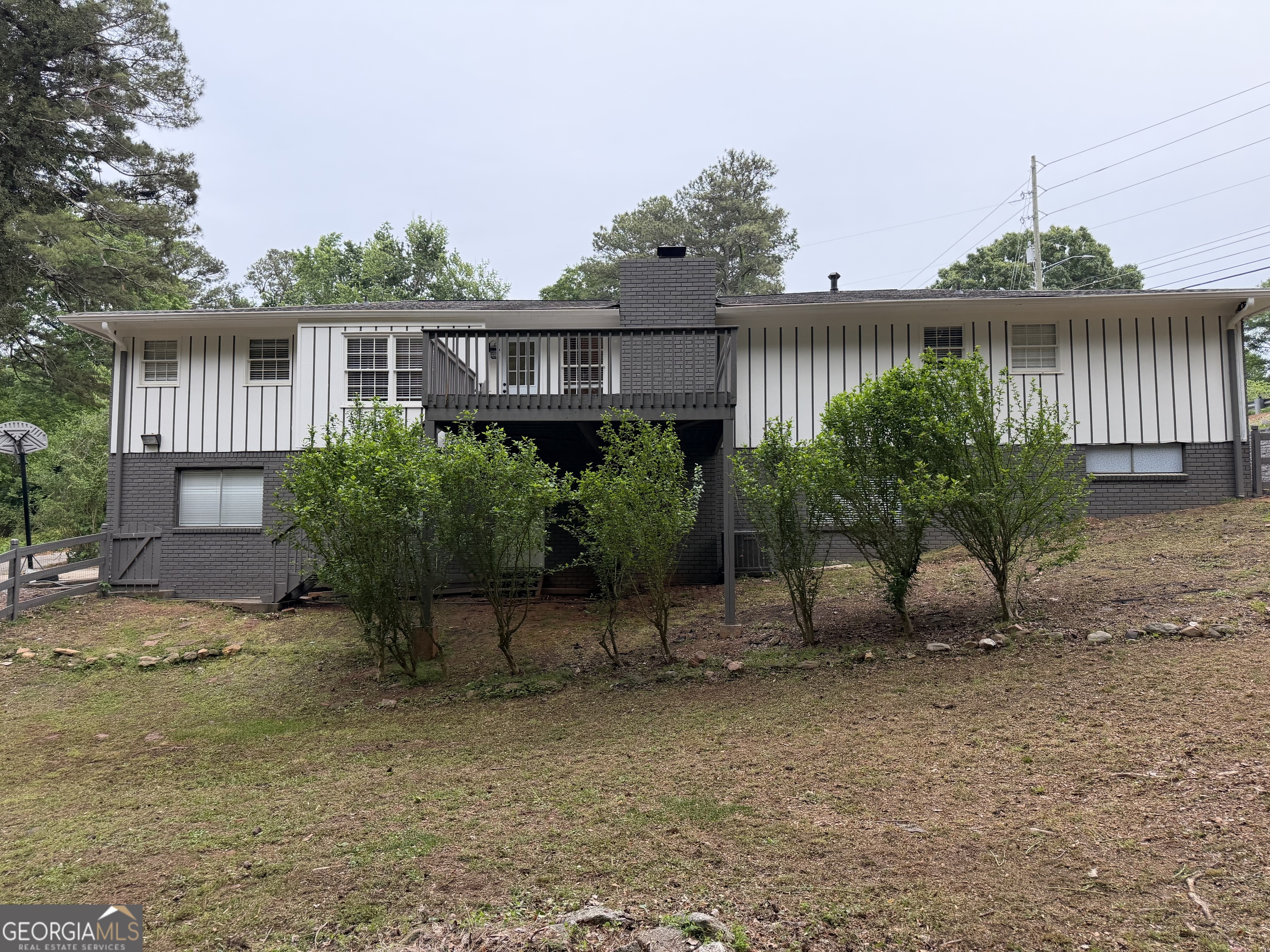 3336 Camelot Drive