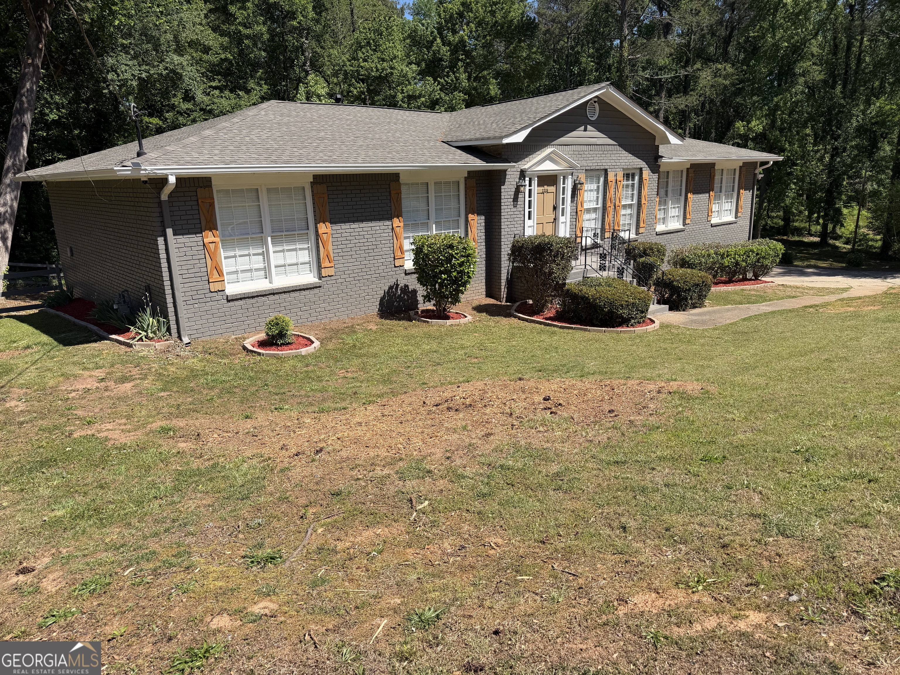 3336 Camelot Drive
