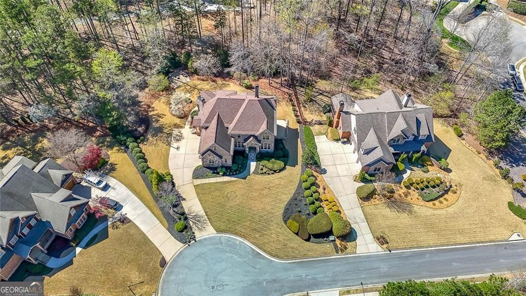 1485 White Rose Court NW