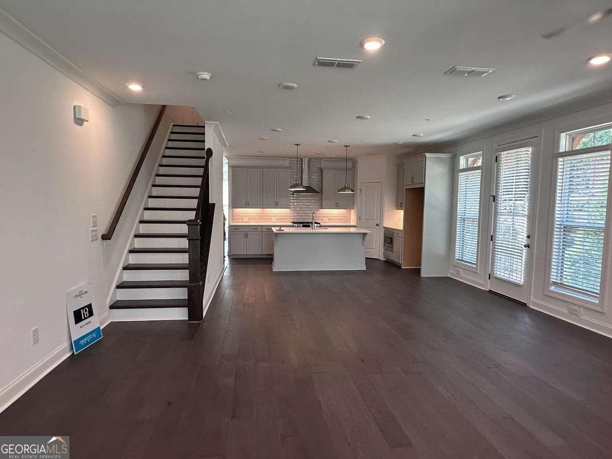 415 Olmstead Way