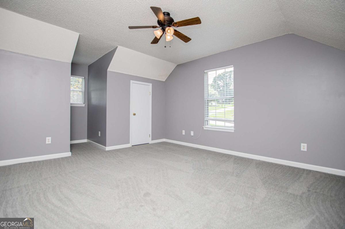 6150 Shallow Wood Lane