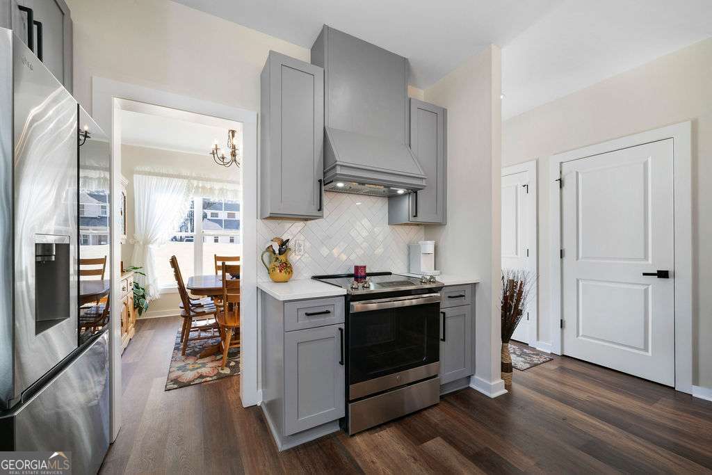 24 Plantation Oaks Dr