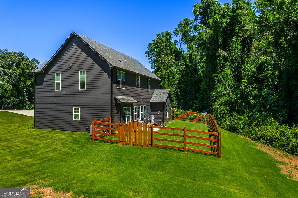 24 Plantation Oaks Dr