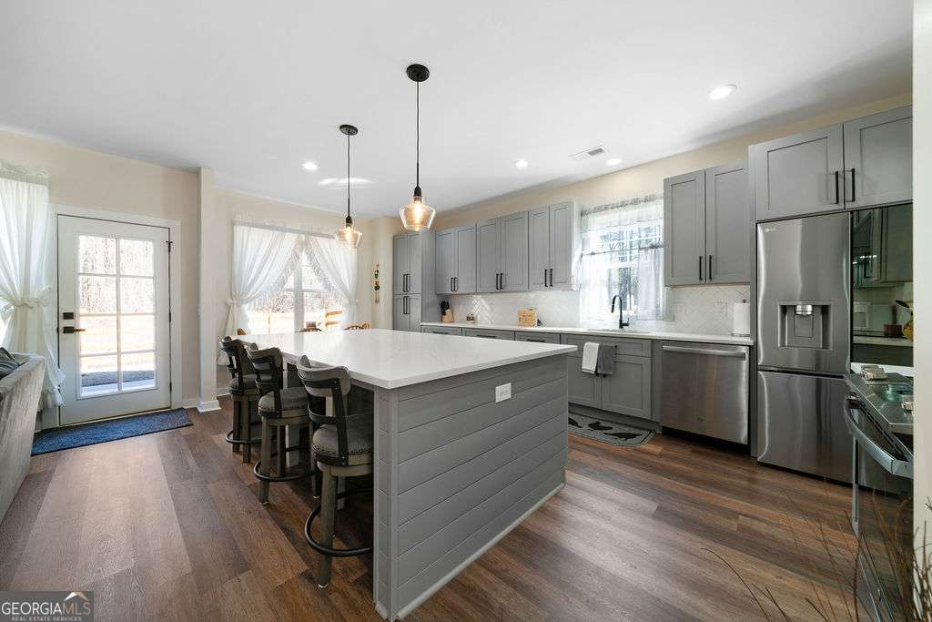 24 Plantation Oaks Dr