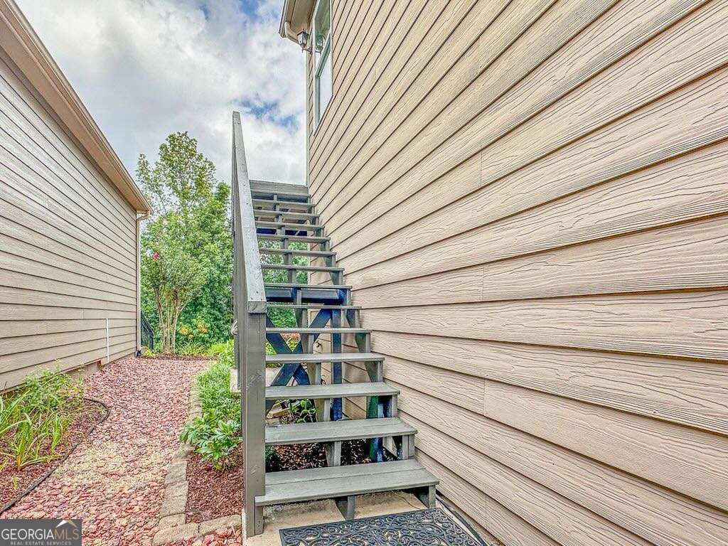 234 Summit Trail