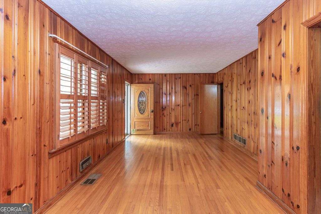 7194 Reinhardt College Parkway