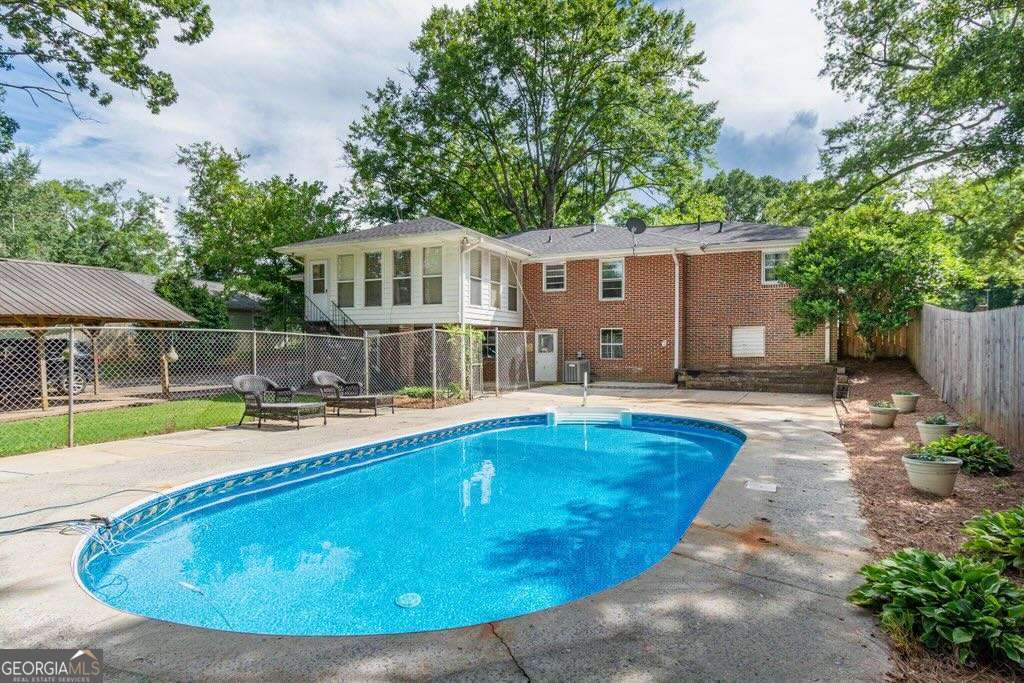 7194 Reinhardt College Parkway