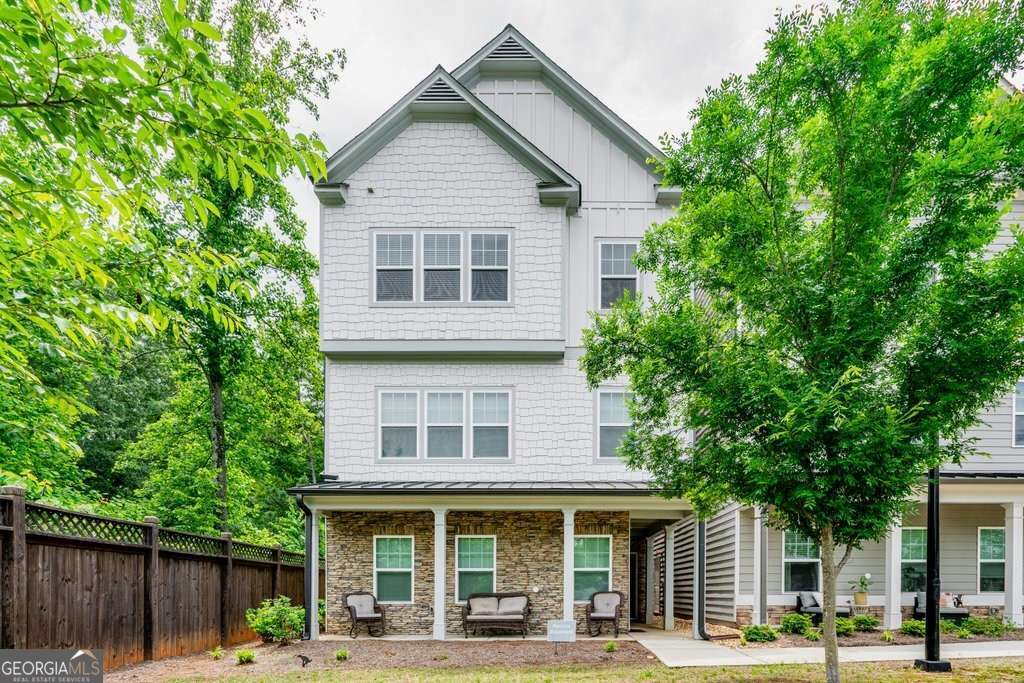 2106 Remy Court