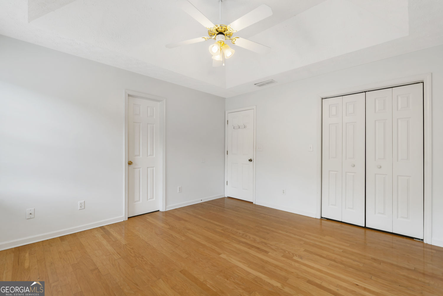 26 Ann Circle SE