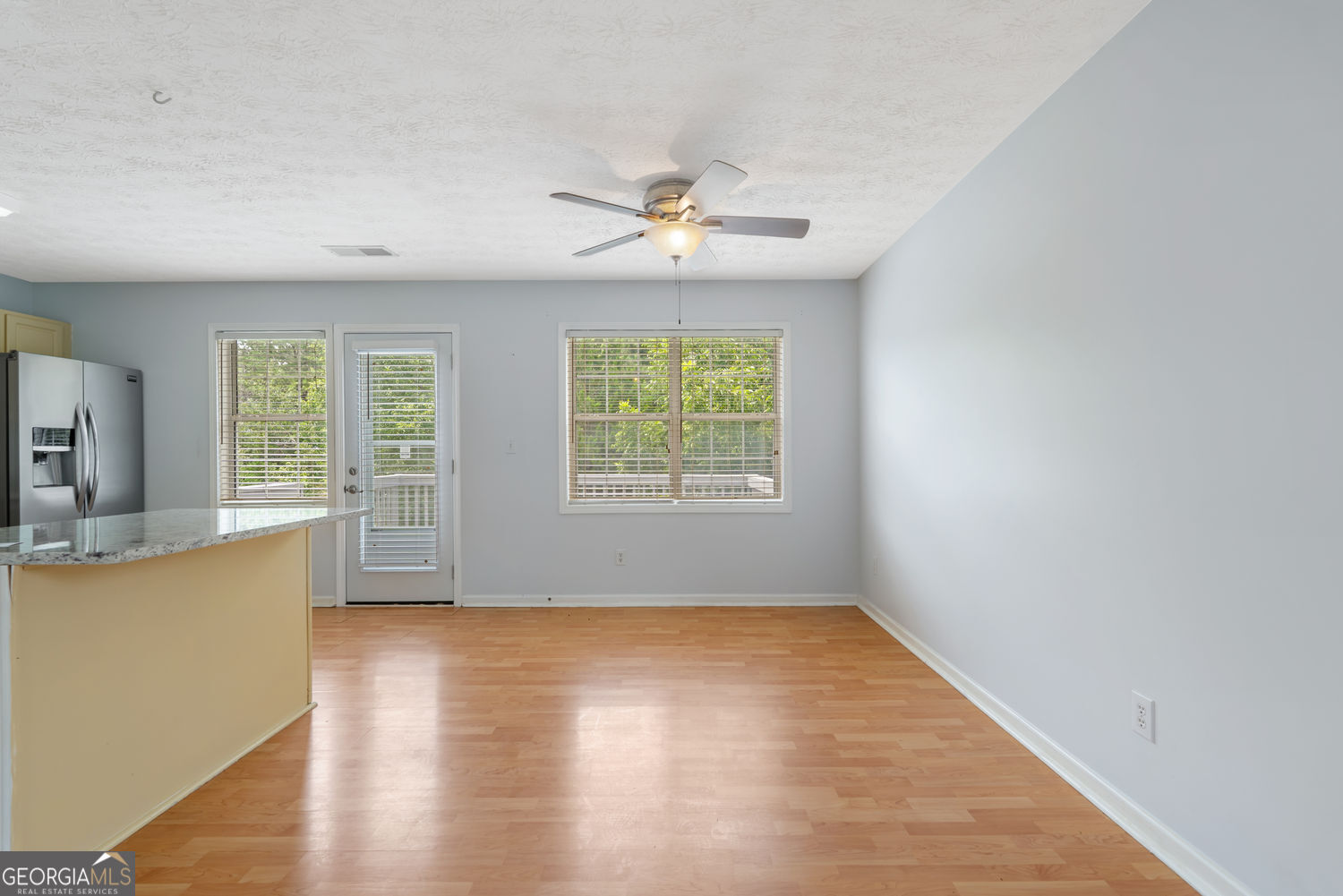 26 Ann Circle SE