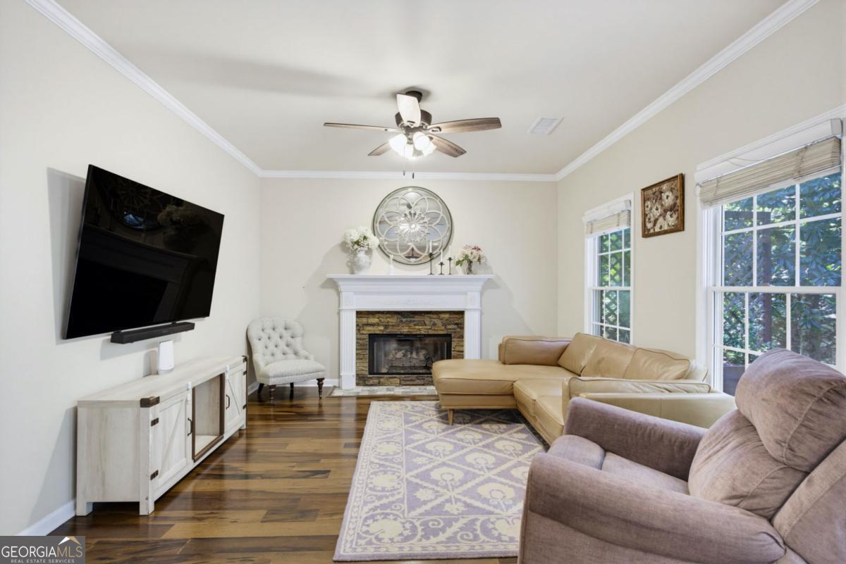 1100 Arya Drive