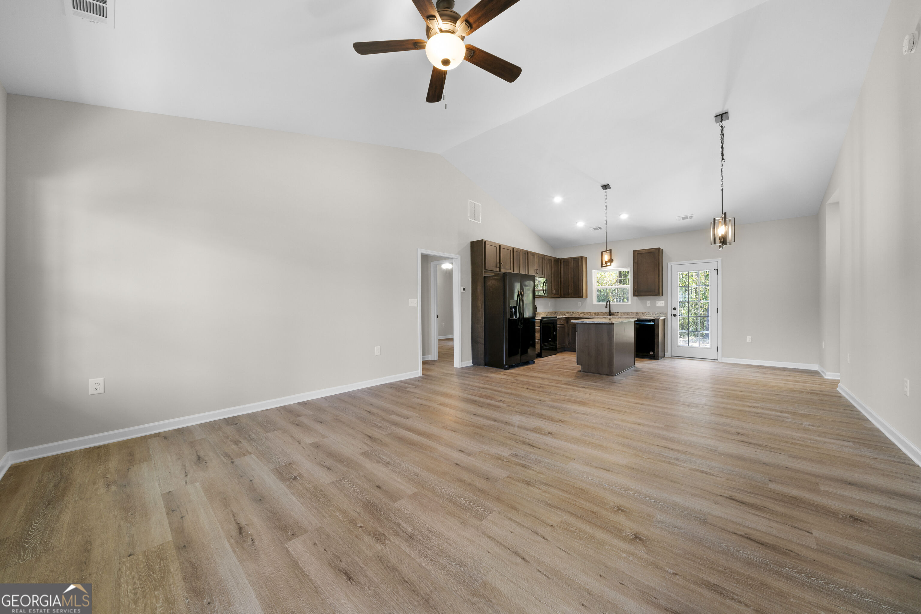 652 Harris Circle