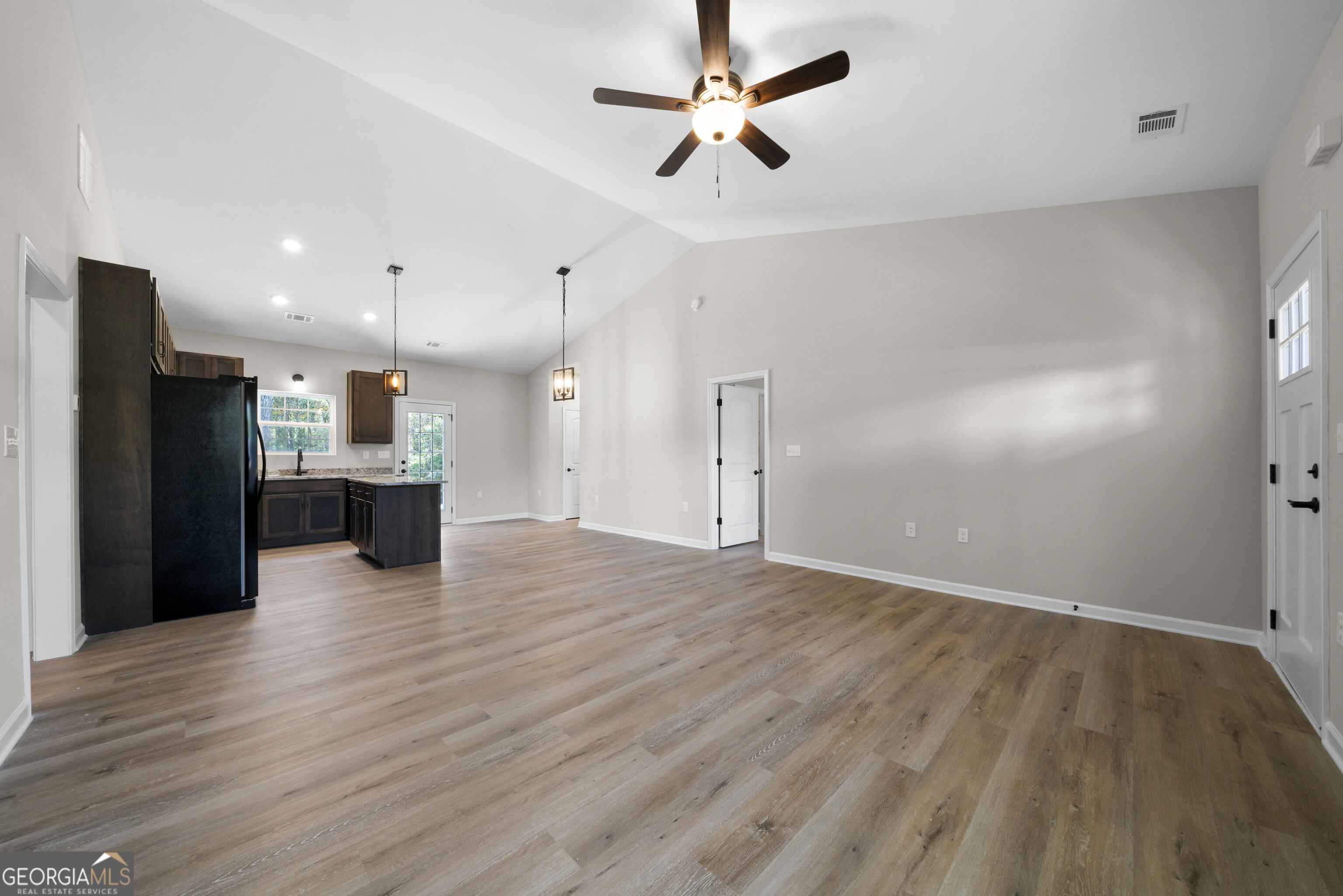 652 Harris Circle