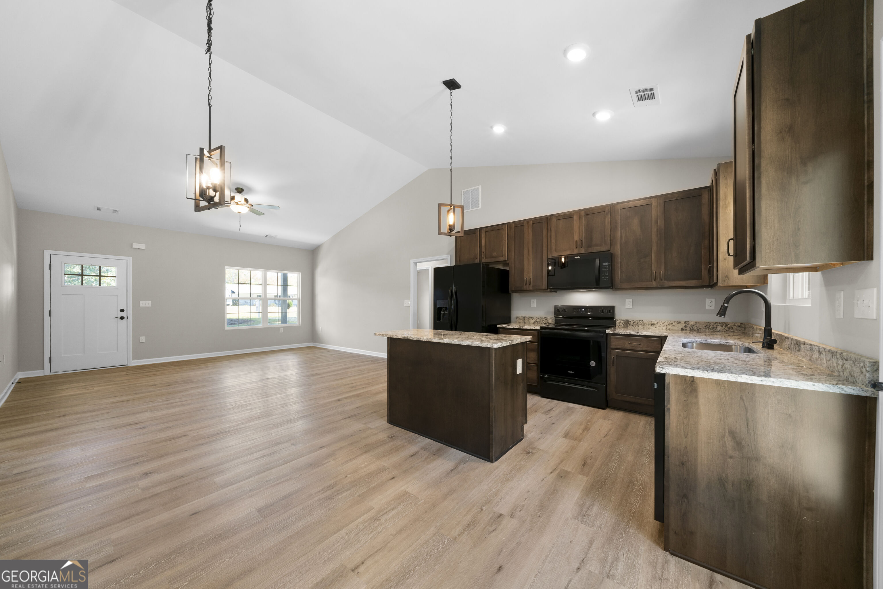 652 Harris Circle