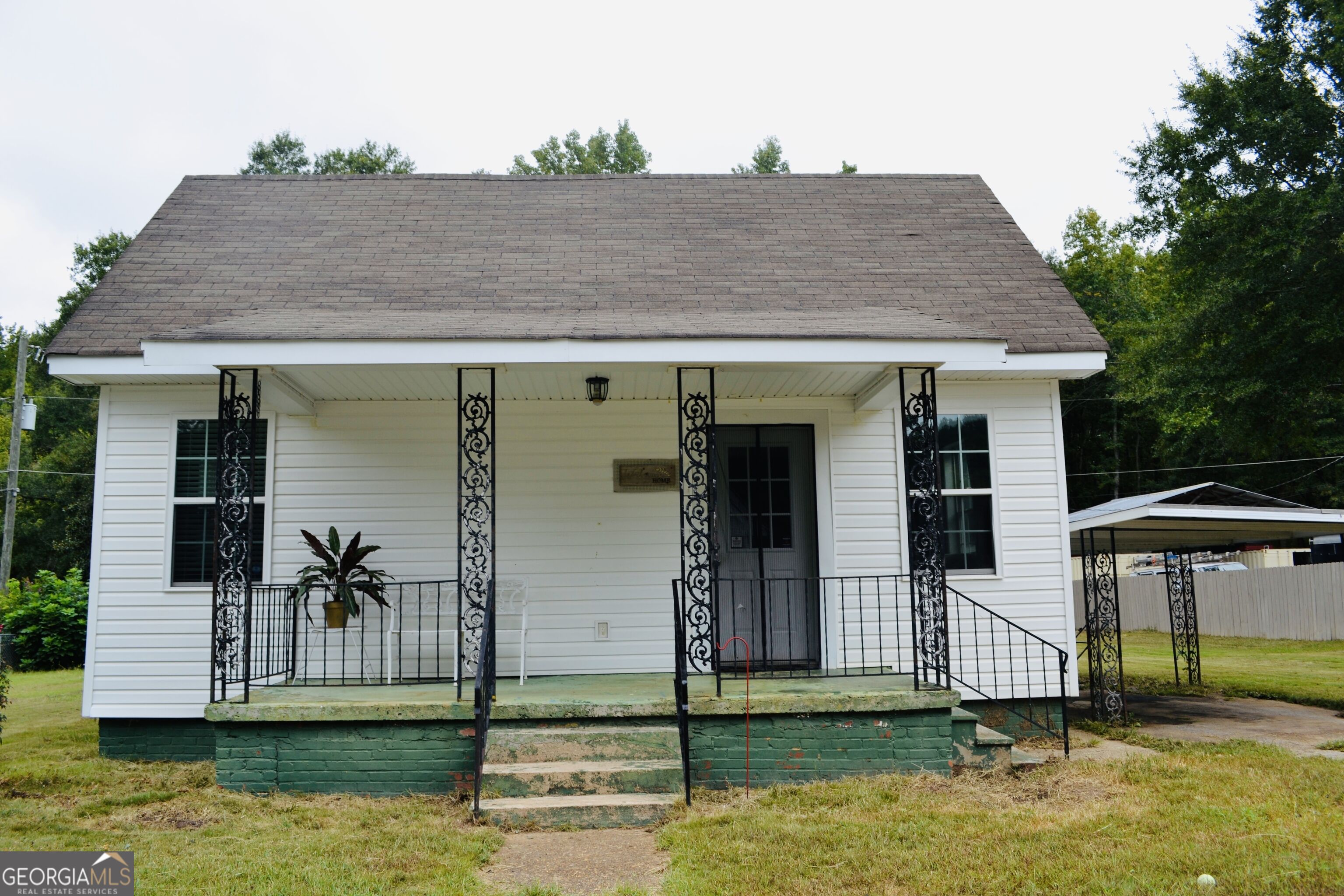 404 Green Avenue