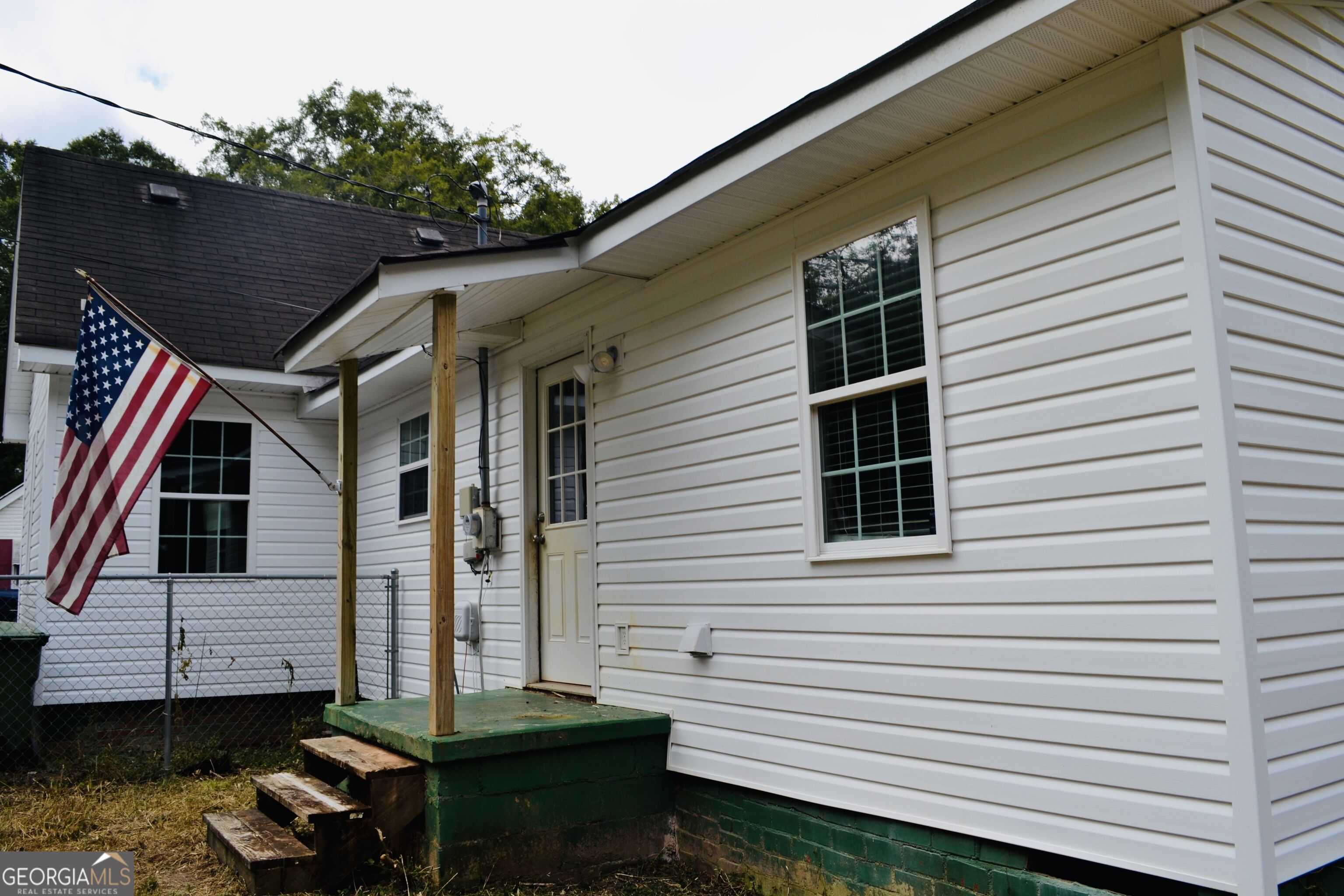 404 Green Avenue