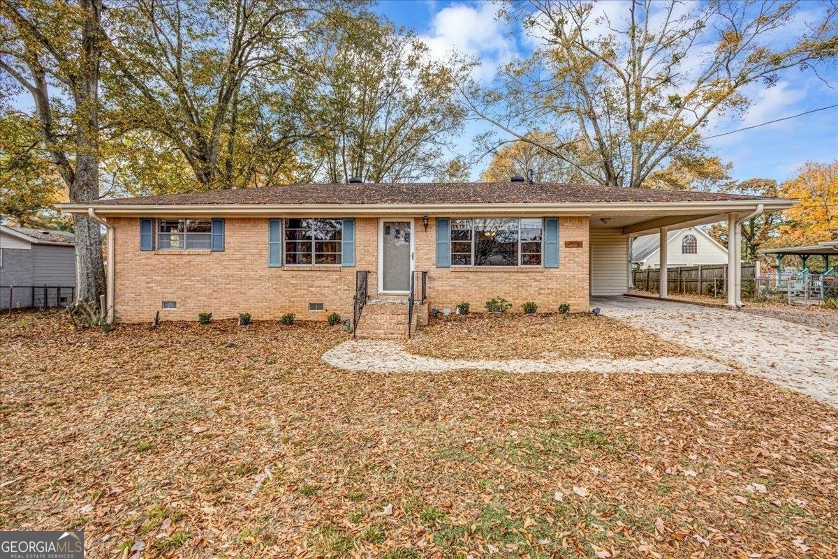 2011 Hillcrest Drive