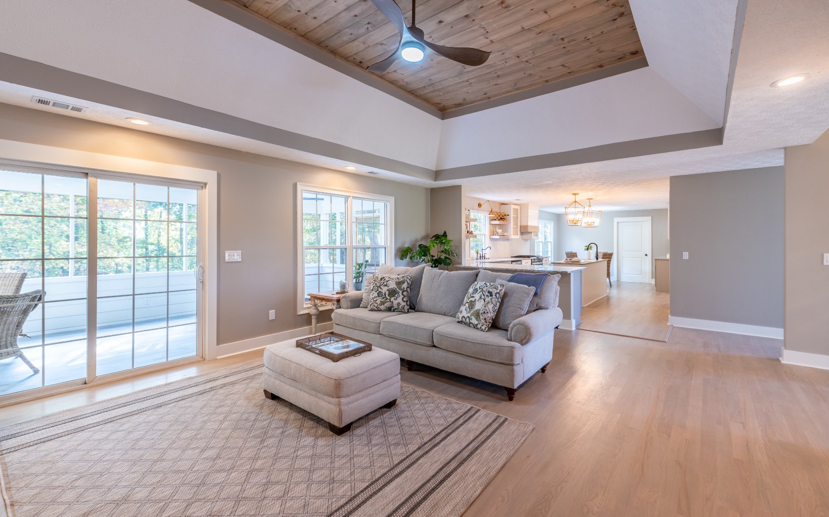 31 Black Hawk Place
