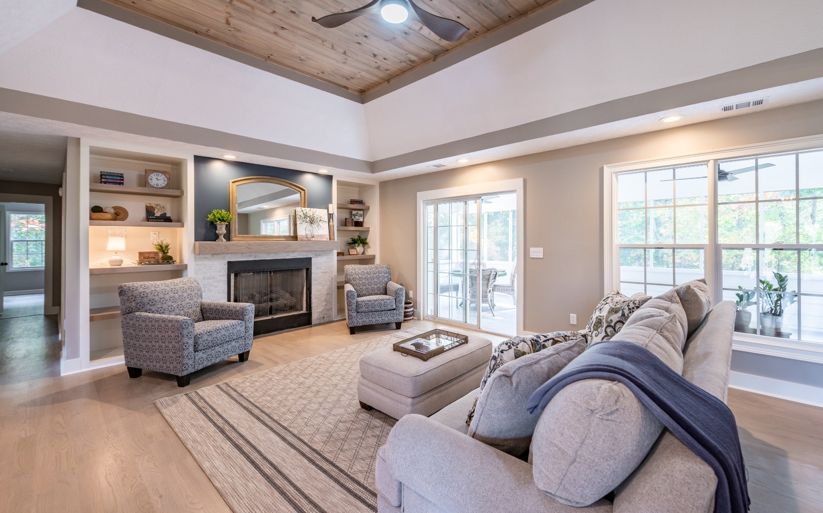 31 Black Hawk Place