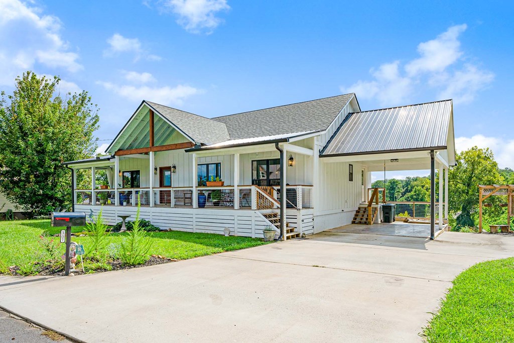 307 Skyline Drive