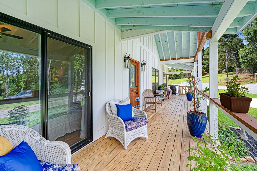 307 Skyline Drive