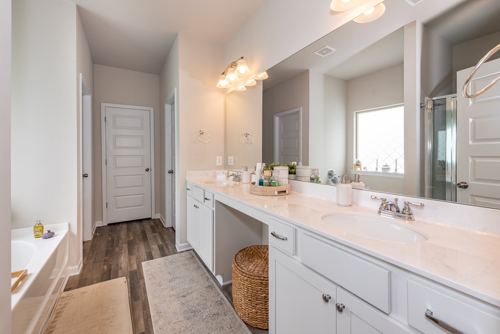 10 Betty Jo Way E