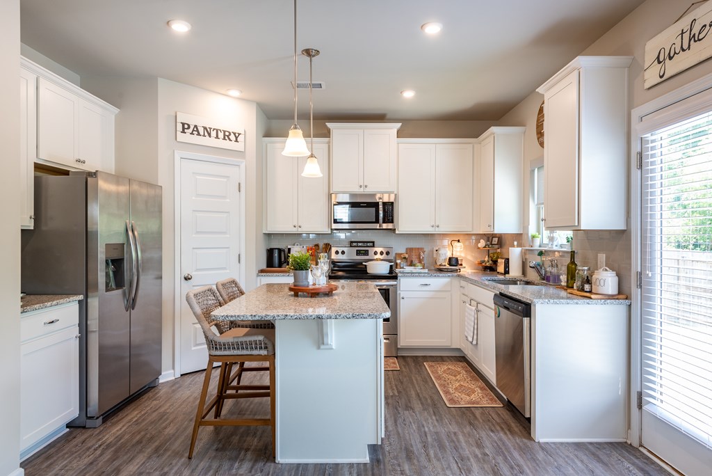 10 Betty Jo Way E