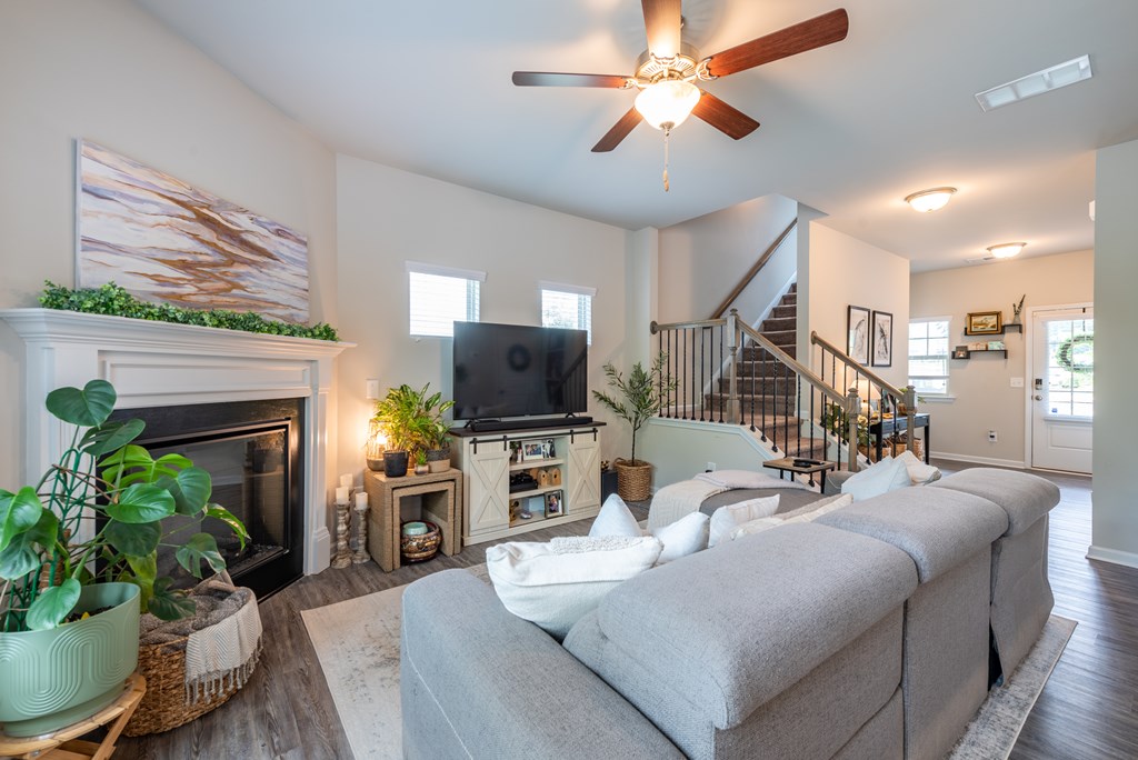 10 Betty Jo Way E