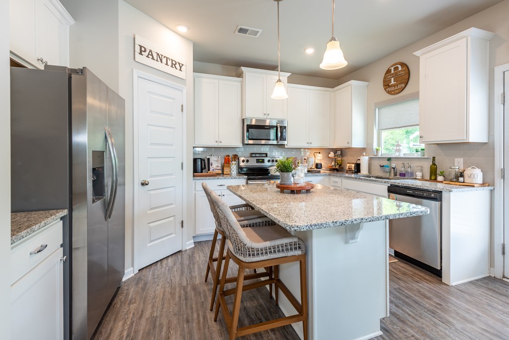 10 Betty Jo Way E