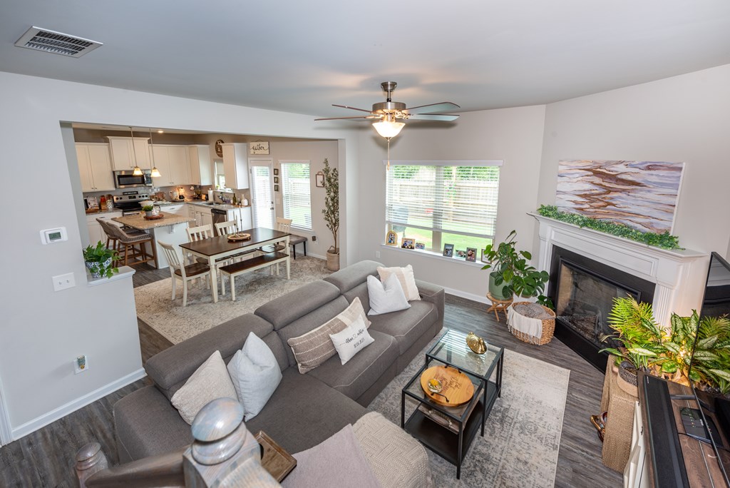 10 Betty Jo Way E