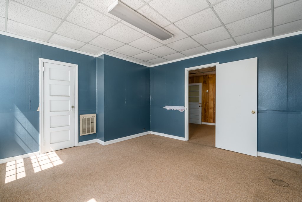 4 Northside Square