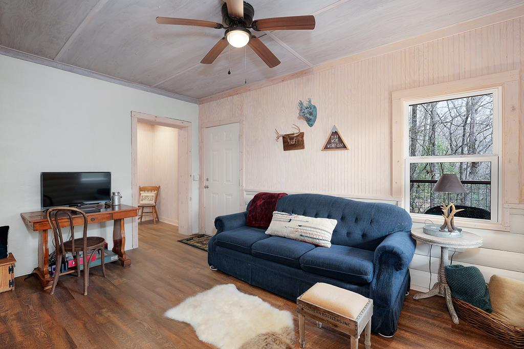 173 Mountain Laurel Lane