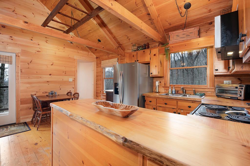 173 Mountain Laurel Lane