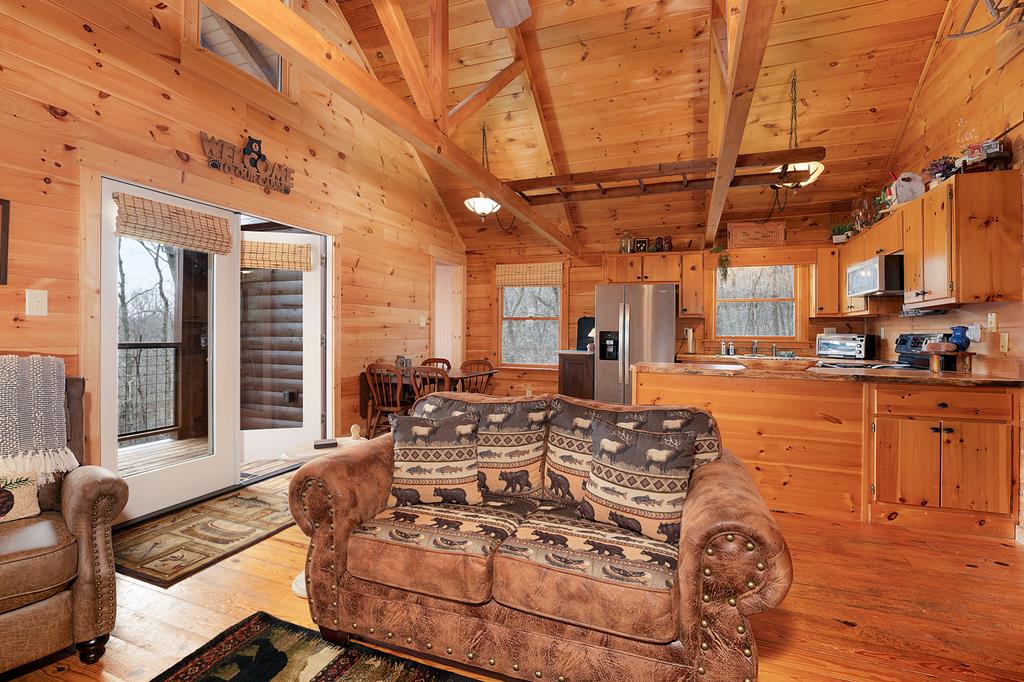 173 Mountain Laurel Lane