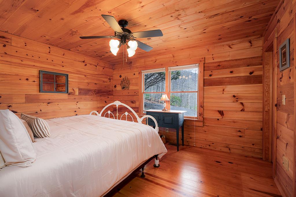 173 Mountain Laurel Lane