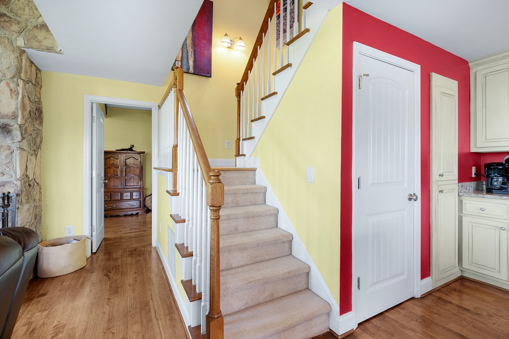561 Summit Lane