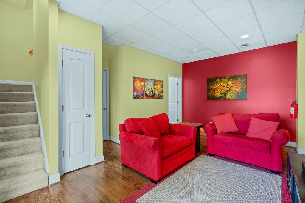 561 Summit Lane