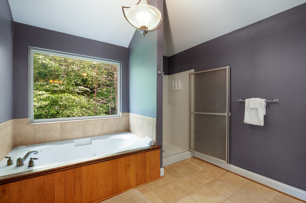 561 Summit Lane