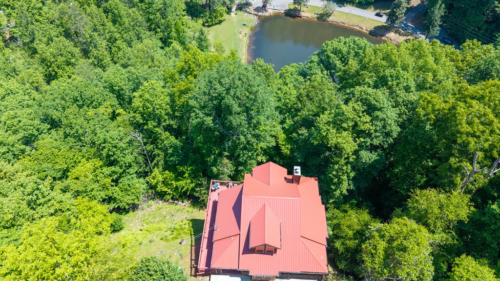 561 Summit Lane