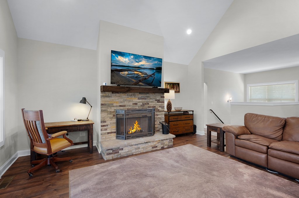 218 Oakwood Lane