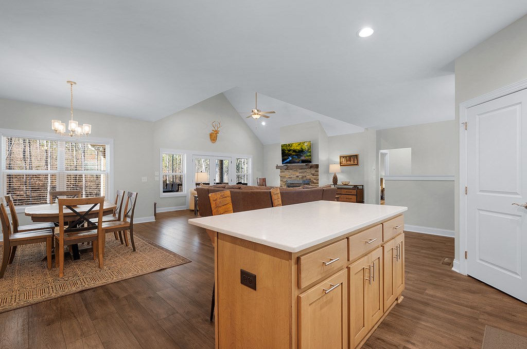 218 Oakwood Lane