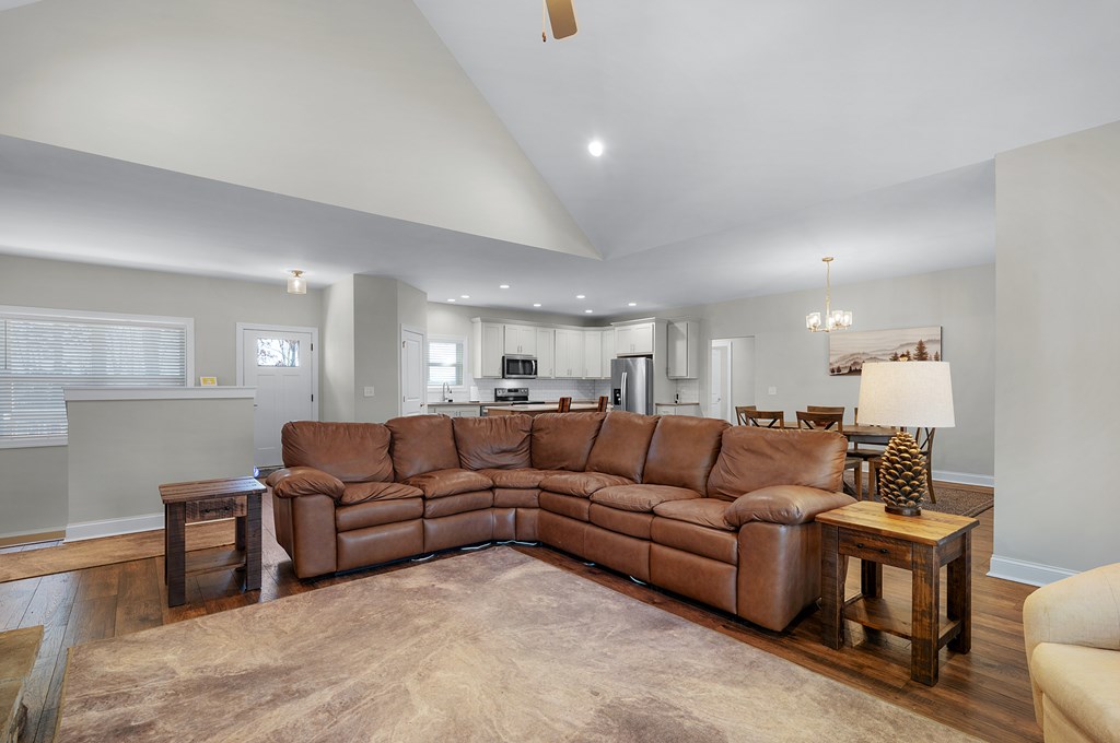 218 Oakwood Lane