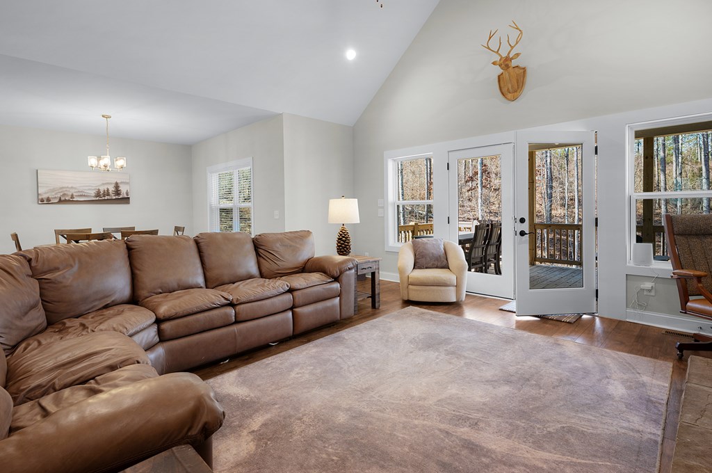 218 Oakwood Lane
