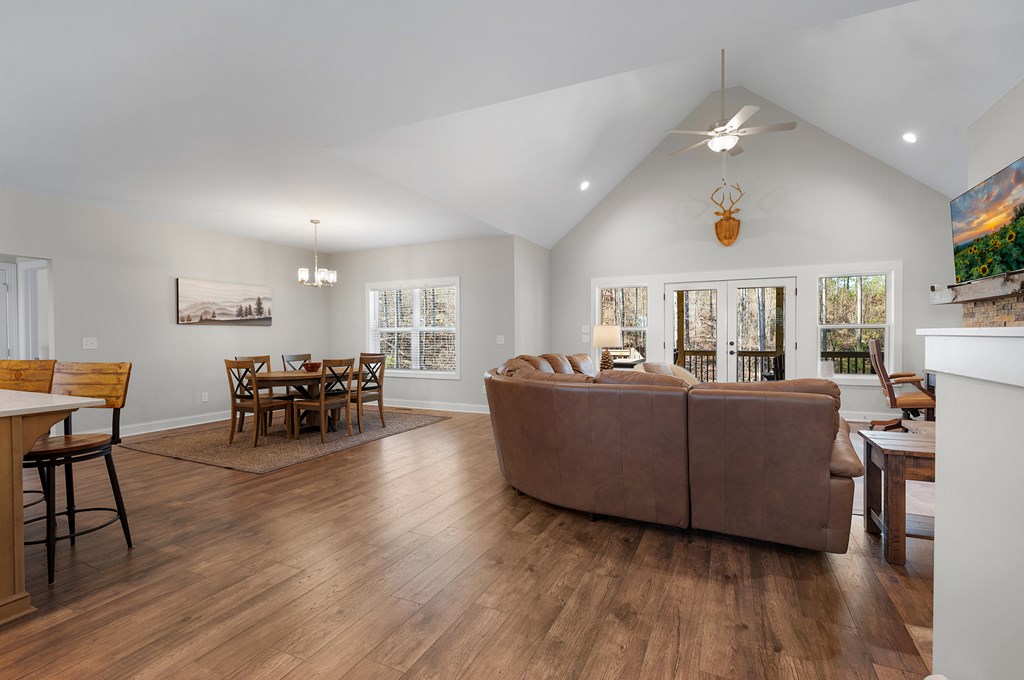 218 Oakwood Lane