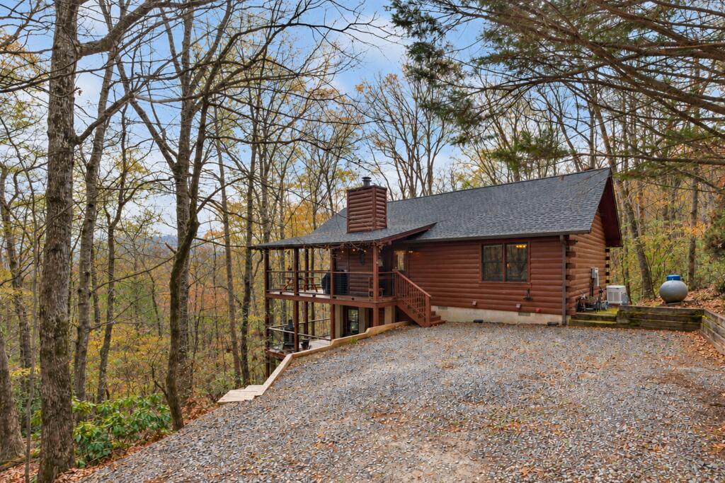 173 Mountain Laurel Lane