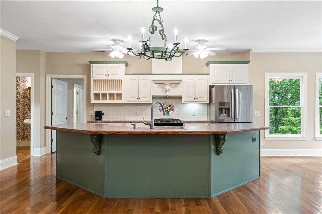 188 Little Hendricks Mountain Road