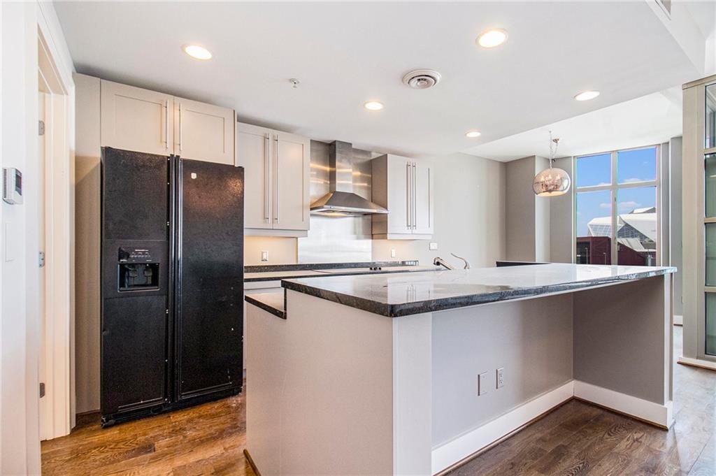 250 Park Avenue West NW Unit 803