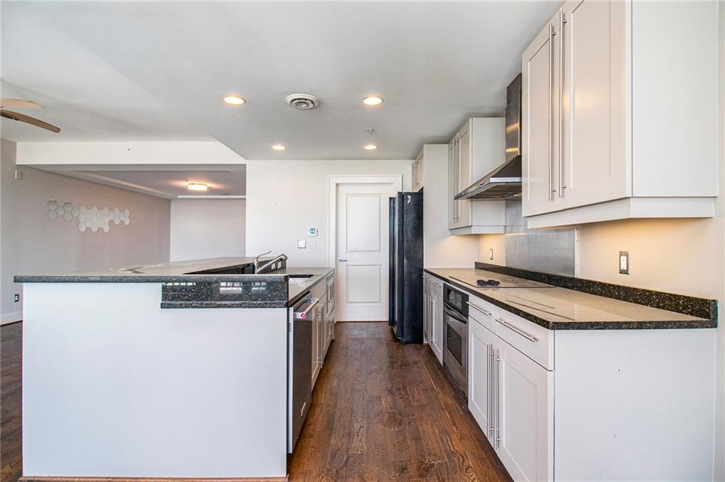 250 Park Avenue West NW Unit 803