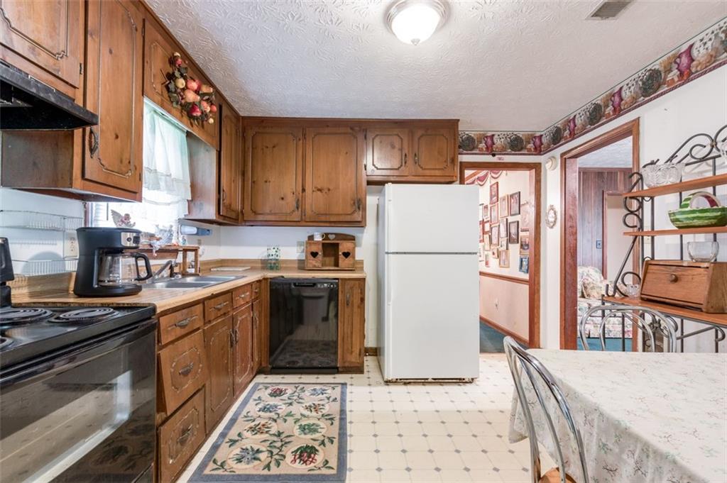 168 Hickory Glen Way